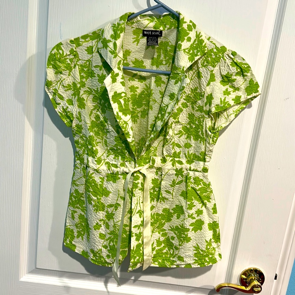 Wet Seal Green Leaves Short Sleeve Jacket